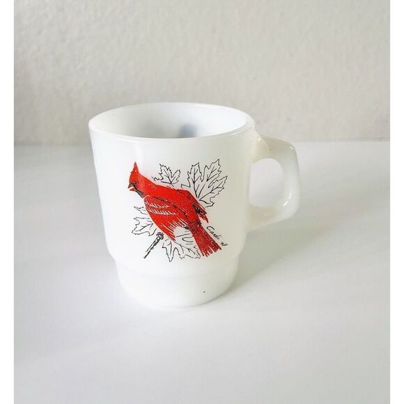 Vintage White Milk Glass Anchor Hocking Fire King  Cardinal Bird Coffee Mug - Picture 1 of 2